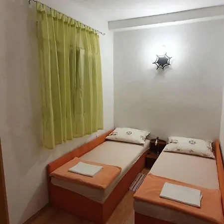Ferienwohnung Fuer 4 Personen Ca 40 Qm In Privlaka, Dalmatien Norddalmatien 아파트