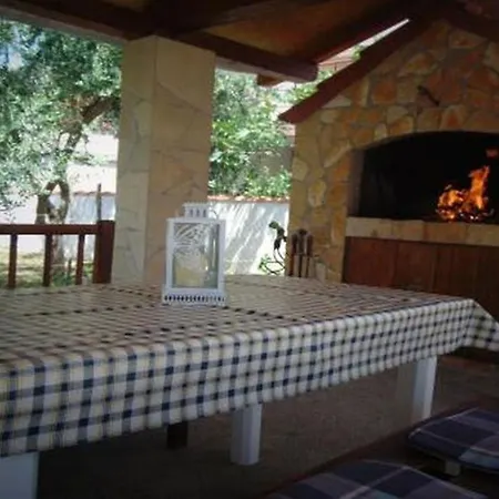 Ferienwohnung Fuer 4 Personen Ca 40 Qm In Privlaka, Dalmatien Norddalmatien アパート